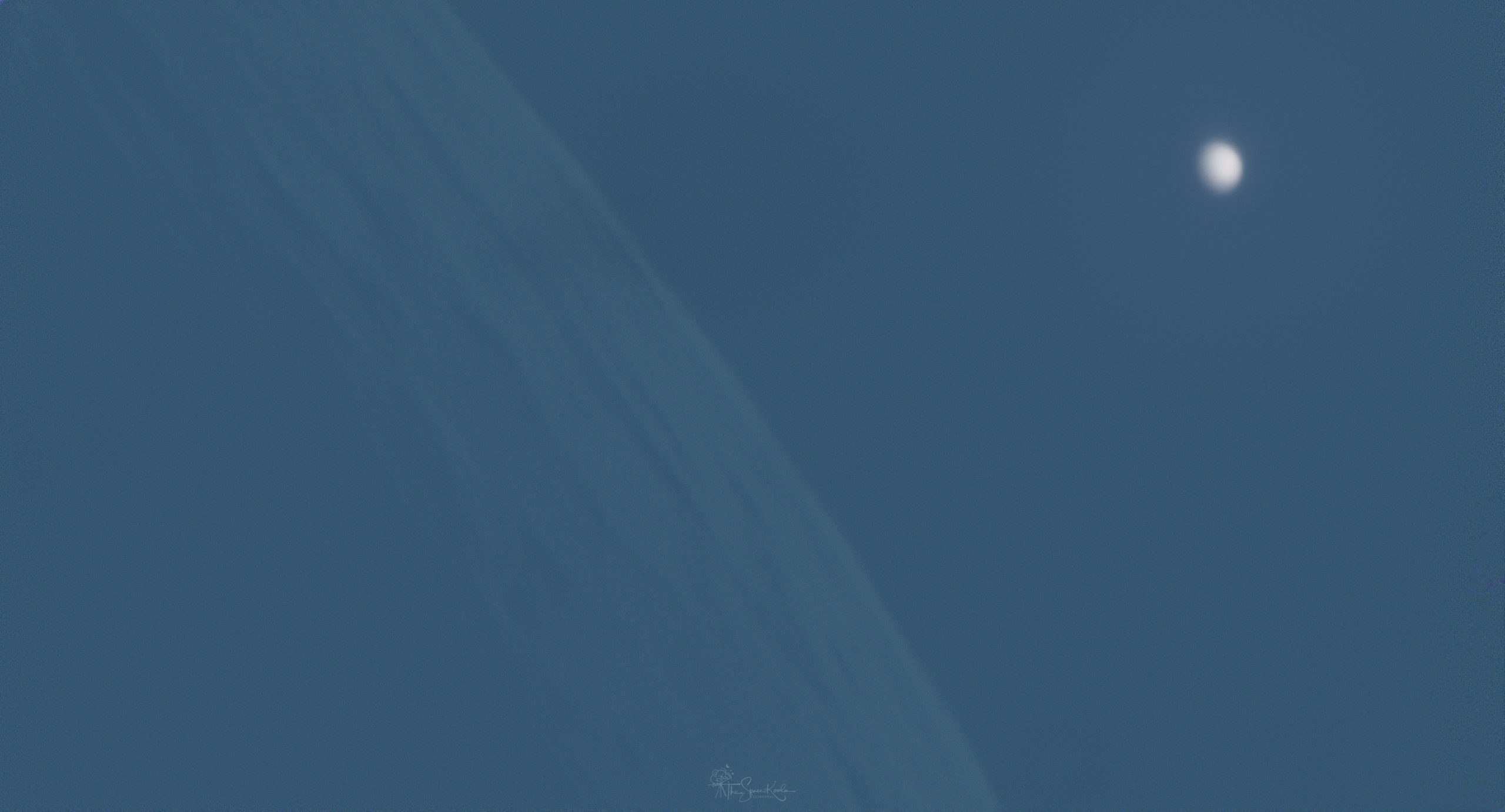 محدب مقابل هلال